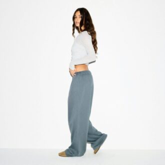 BOYFRIEND FLEECE OVERSIZED STRAIGHT LEG PANT BOYFRIEND FLEECE OVERSIZED STRAIGHT LEG PANT