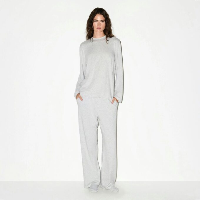 BOYFRIEND LONG SLEEVE T-SHIRT BOYFRIEND LONG SLEEVE T-SHIRT