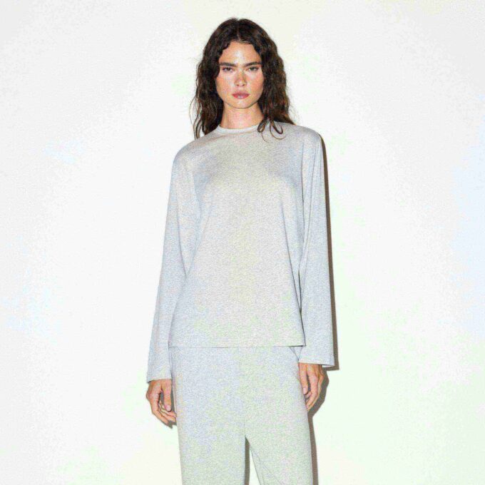 BOYFRIEND LONG SLEEVE T-SHIRT BOYFRIEND LONG SLEEVE T-SHIRT