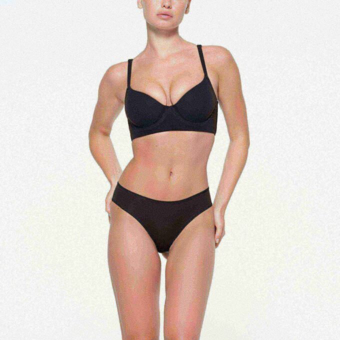 FITS EVERYBODY BACK SMOOTHING FULL COVERAGE BRA