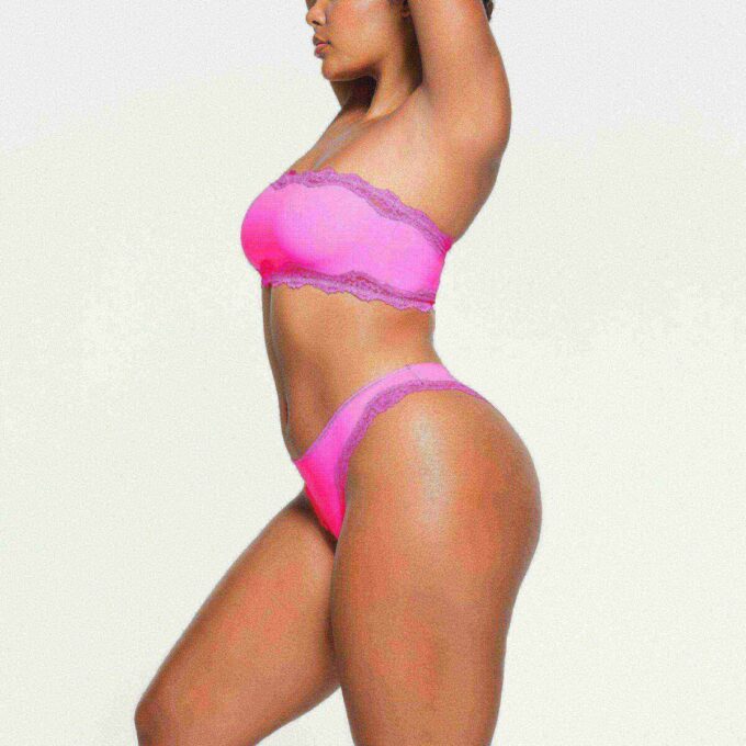 FITS EVERYBODY LACE BANDEAU