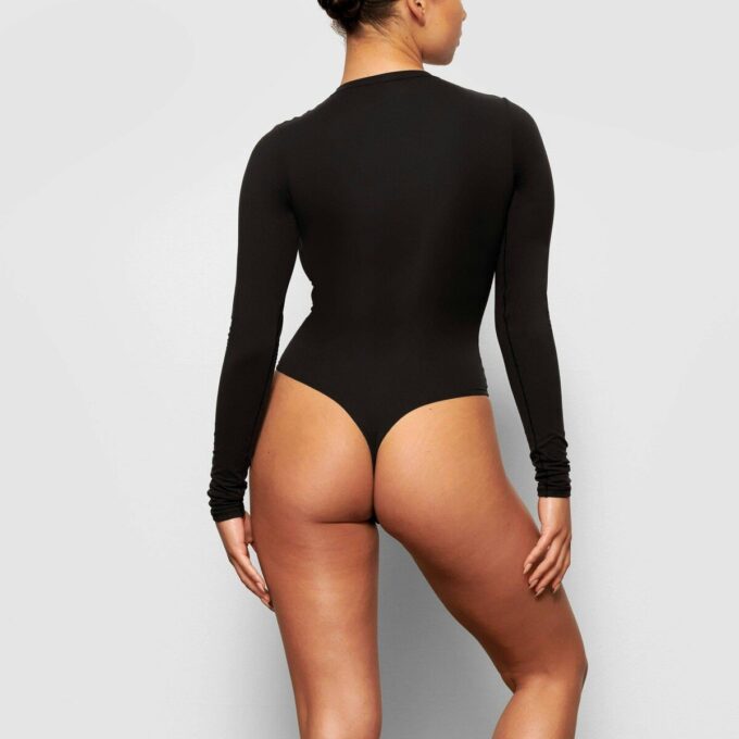 FITS EVERYBODY LONG SLEEVE CREW NECK BODYSUIT