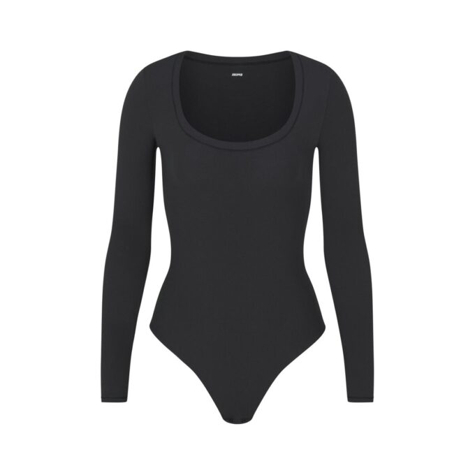 FITS EVERYBODY LONG SLEEVE SCOOP BODYSUIT
