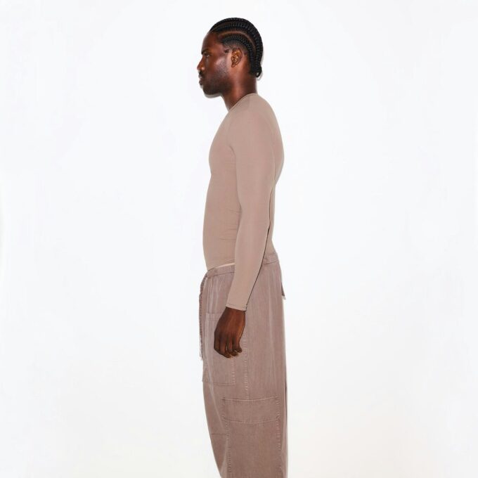 FITS EVERYBODY MENS SLIM LONG SLEEVE T-SHIRT