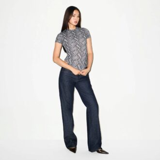 FITS EVERYBODY T-SHIRT