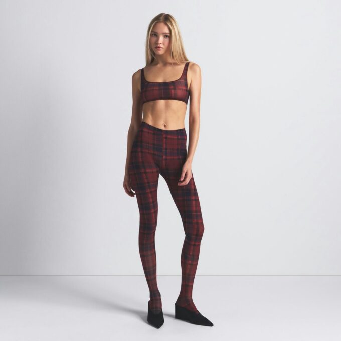 MILKY SHEER FOOTED LEGGING