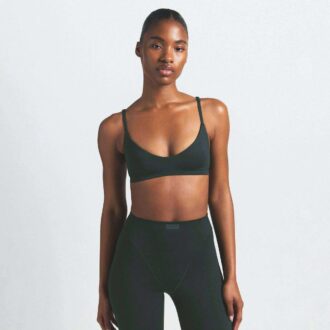 NikeSKIMS MATTE MICRO SCOOP BRA