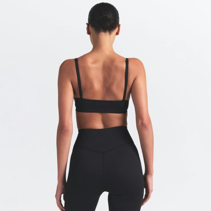 NikeSKIMS MATTE MICRO SCOOP BRA
