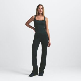 NikeSKIMS MATTE SLIM FLARE LEGGING