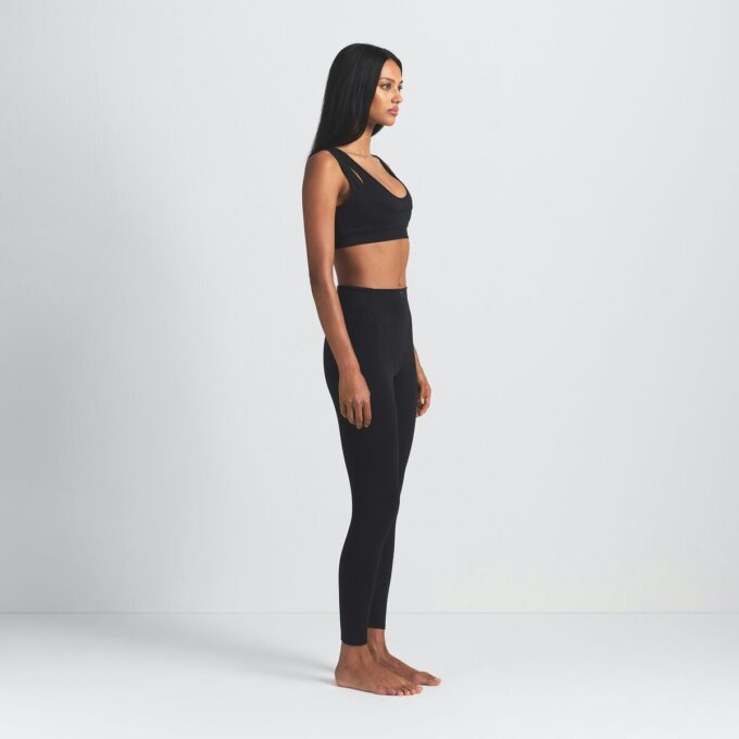 NikeSKIMS MATTE V-LINE 26″ LEGGING