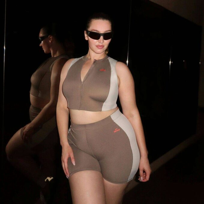 NikeSKIMS SHINE FRONT ZIP BRA