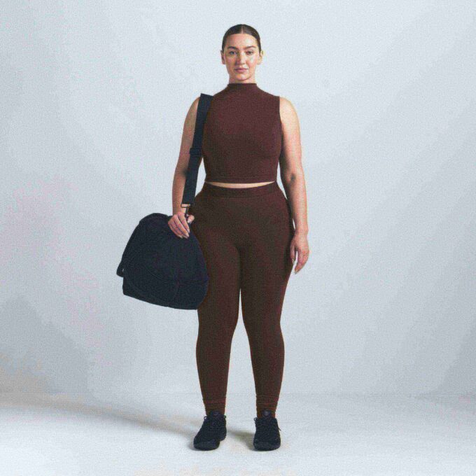 NikeSKIMS VINTAGE SEAMLESS MOCK NECK BRA TOP