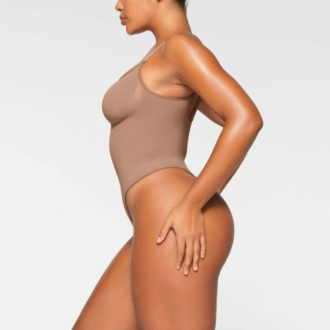 SEAMLESS SCULPT THONG BODYSUIT SEAMLESS SCULPT THONG BODYSUIT