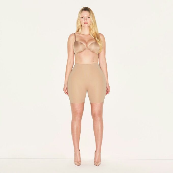SKIMS BODY HIP ENHANCING PADDED SHORT