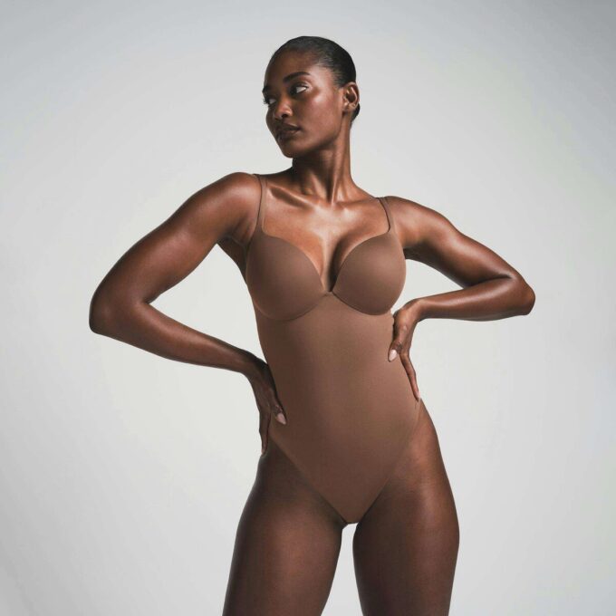 SKIMS ULTIMATE BODY PUSH-UP THONG BODYSUIT