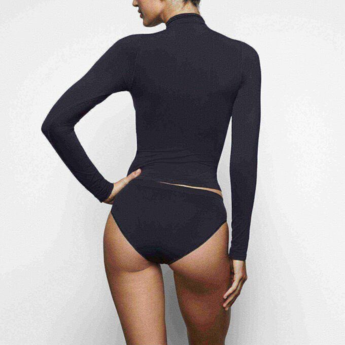 SOFT SMOOTHING SEAMLESS BRIEF