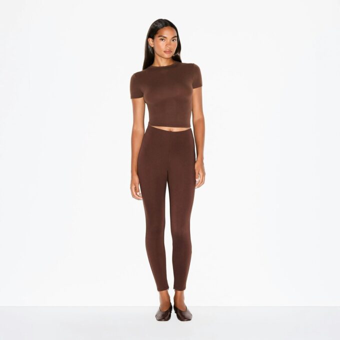 THE ESSENTIAL COLLECTION HIGH-WAISTED LEGGING