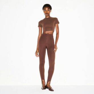 THE ESSENTIAL COLLECTION HIGH-WAISTED STIRRUP LEGGING
