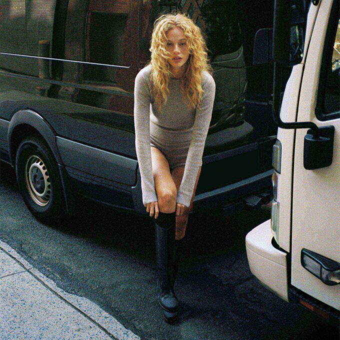 WOOL CASHMERE CREWNECK SWEATER