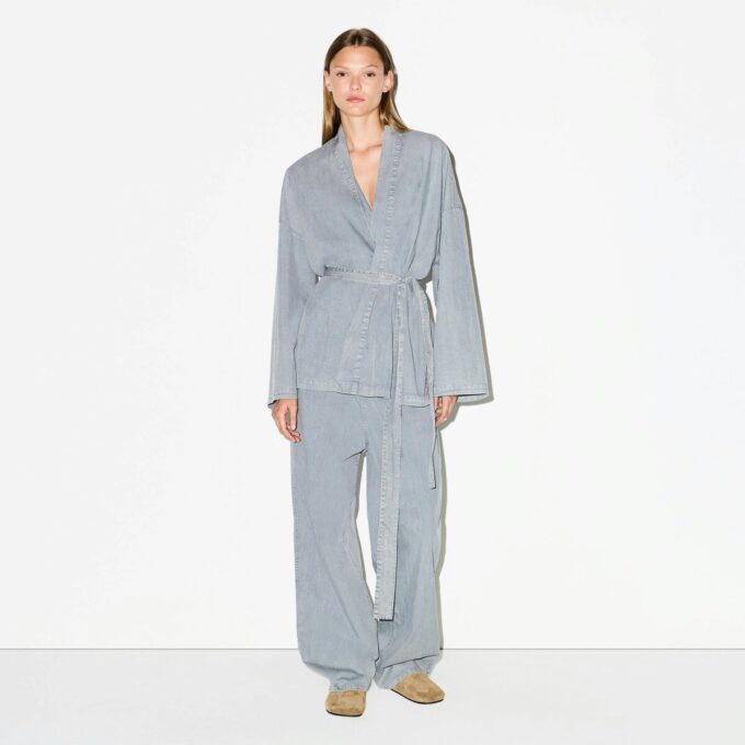 WOVEN LOUNGE OVERSIZED WRAP TOP