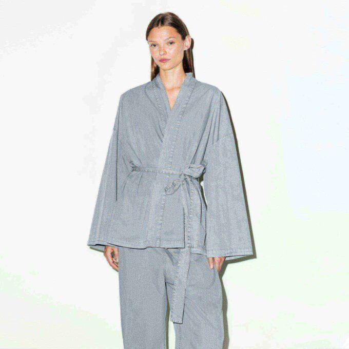 WOVEN LOUNGE OVERSIZED WRAP TOP